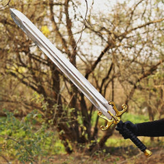 Game of Thrones: Arya Stark’s Valyrian Steel Dagger Replica – The Catspaw Blade with Dragonbone Hilt & Ruby Pommel