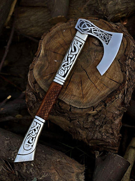 The Viking Armory: How to Choose a Battle-Ready Axe in 2026