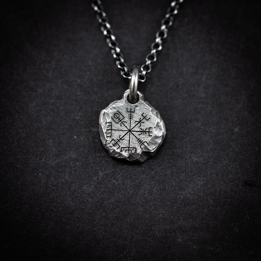 Nordic Viking Compass Vegvisir Necklace