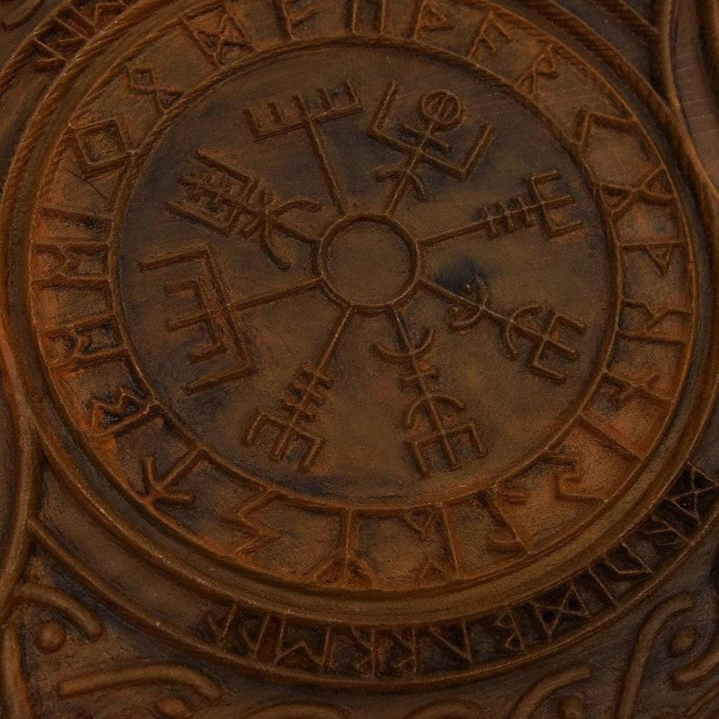 Custom Viking Shield, Medieval Round Shield, Carved Viking Gift, Wall Decor, Cosplay Shield,