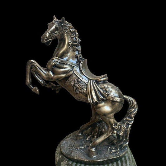 Hand-Painted Resin Royal Horse Sculpture: Equestrian Home Decor