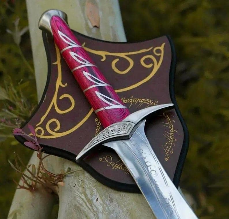 Handmade Steel Sting Sword Replica – Custom Engraved Fantasy Blade