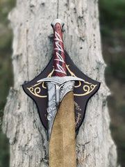Hand Forged Sting Sword Replica – Lord of the Rings Bilbo & Frodo Baggins Elven Short Sword with Red Wood Handle, Leather Sheath & Display Plaque