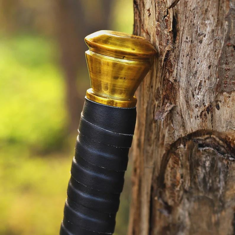 Game of Thrones: Arya Stark’s Valyrian Steel Dagger Replica – The Catspaw Blade with Dragonbone Hilt & Ruby Pommel