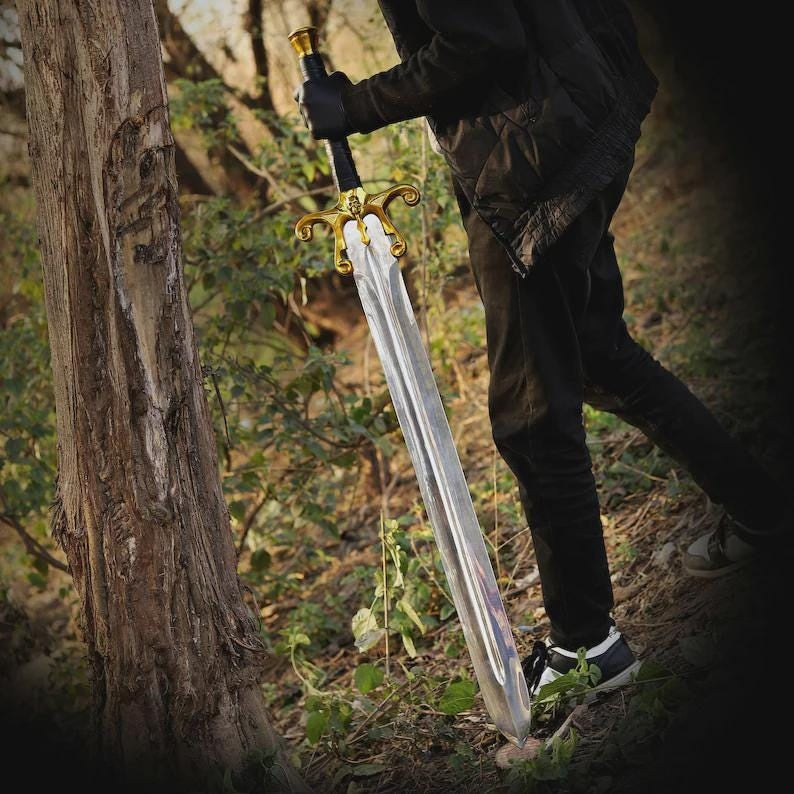 Game of Thrones: Arya Stark’s Valyrian Steel Dagger Replica – The Catspaw Blade with Dragonbone Hilt & Ruby Pommel