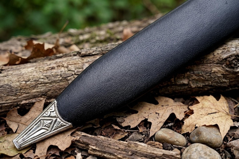 Hand Forged Celtic Leaf Blade Short Sword – High Carbon Steel Battle Ready Blade with Segmented Wooden Hilt & Ornate Leather Sheath