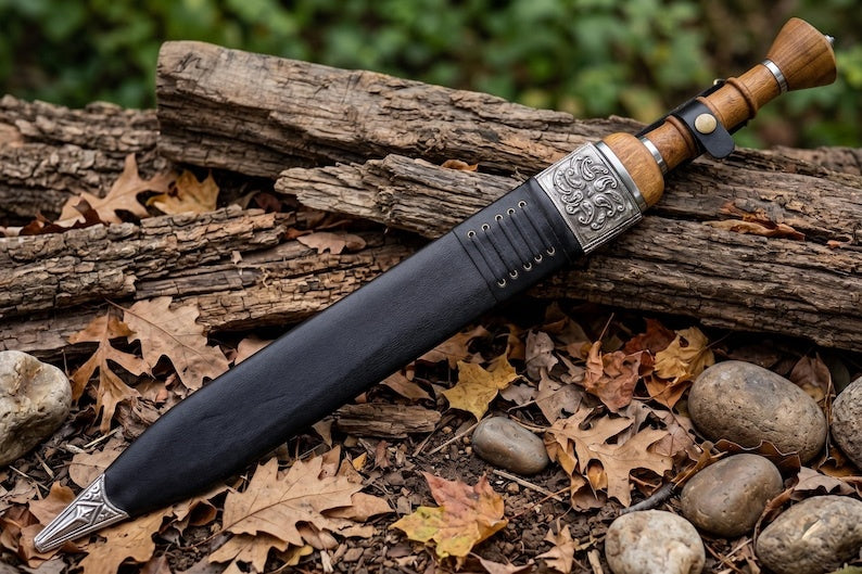 Hand Forged Celtic Leaf Blade Short Sword – High Carbon Steel Battle Ready Blade with Segmented Wooden Hilt & Ornate Leather Sheath