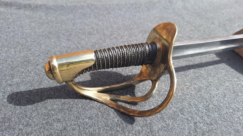 Historical 1822 Pattern Light Cavalry Sabre Replica | Brass Guard Sword