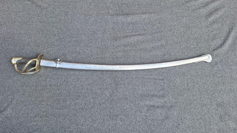 Historical 1822 Pattern Light Cavalry Sabre Replica | Brass Guard Sword
