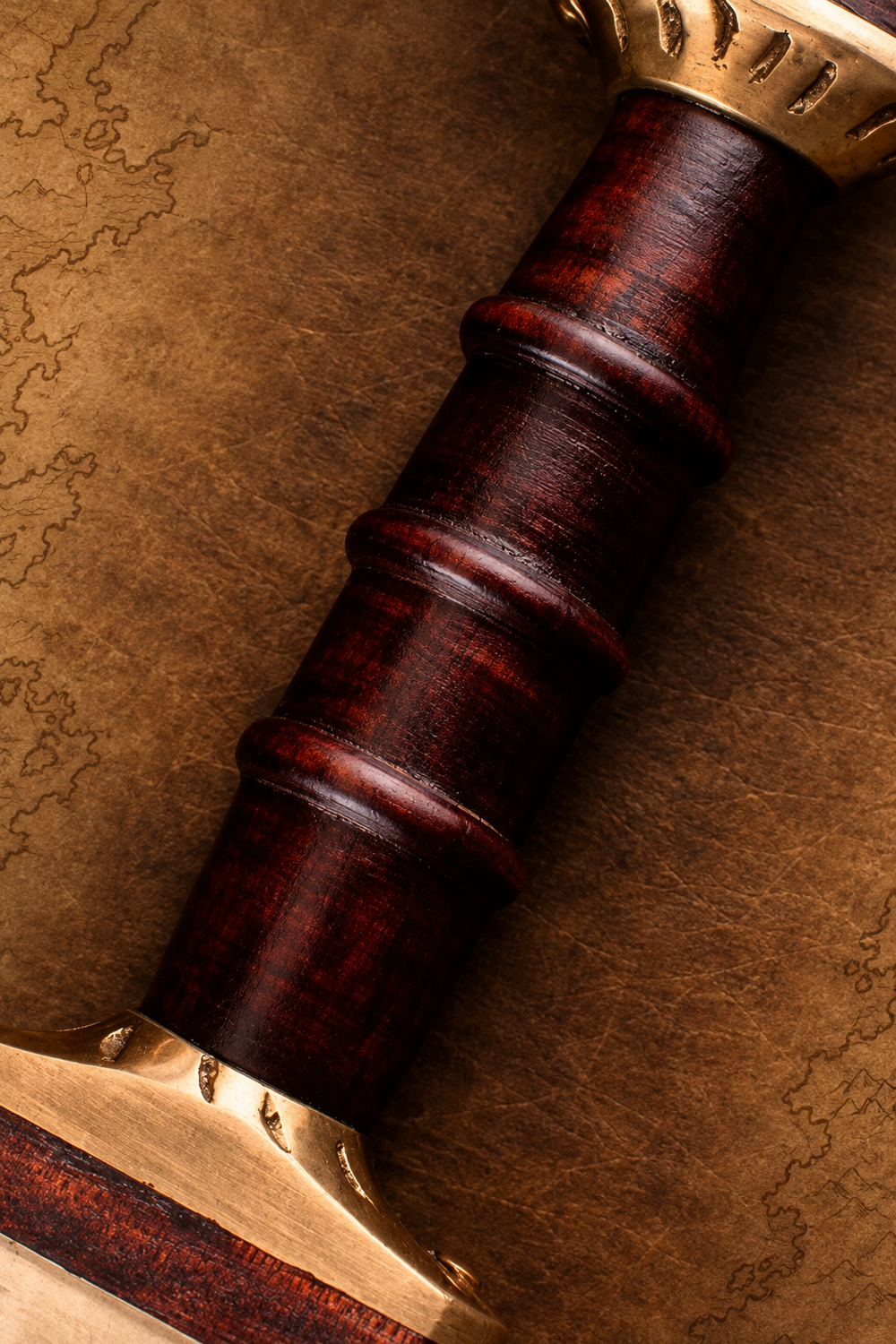 Saxon sword replica – ribbed wooden grip and brass fittings